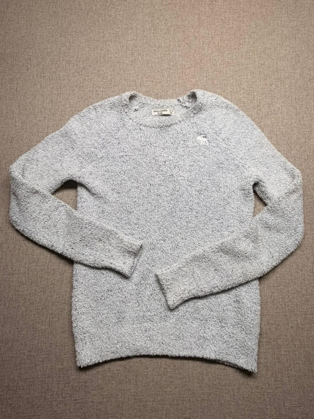 Abercrombie Kids 13/14 Gray Fuzzy Cozy Knit Sweater Long Sleeve Soft Pullover